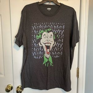 Men’s old navy T-shirt